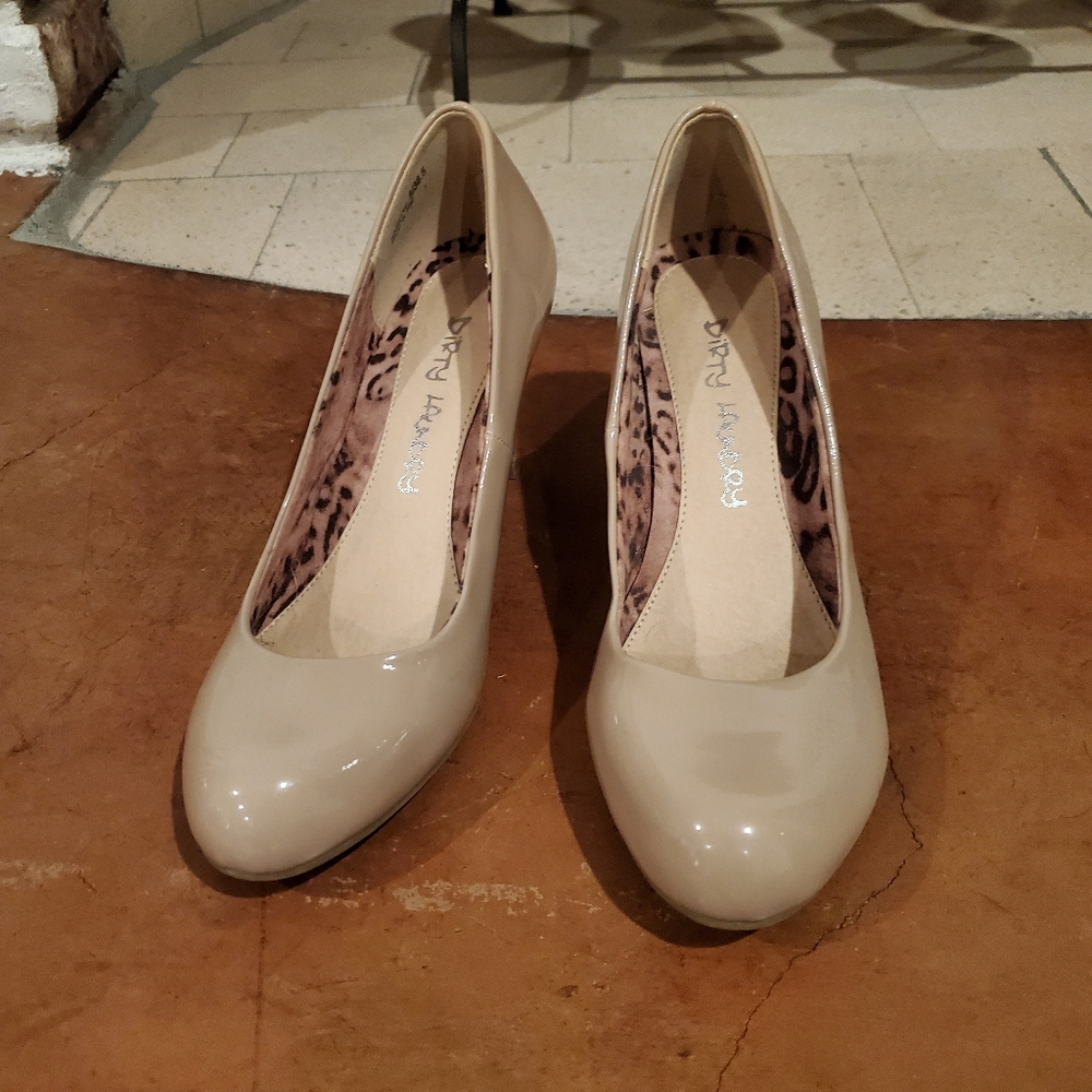 Dirty Laundry Patent Nude Pumps